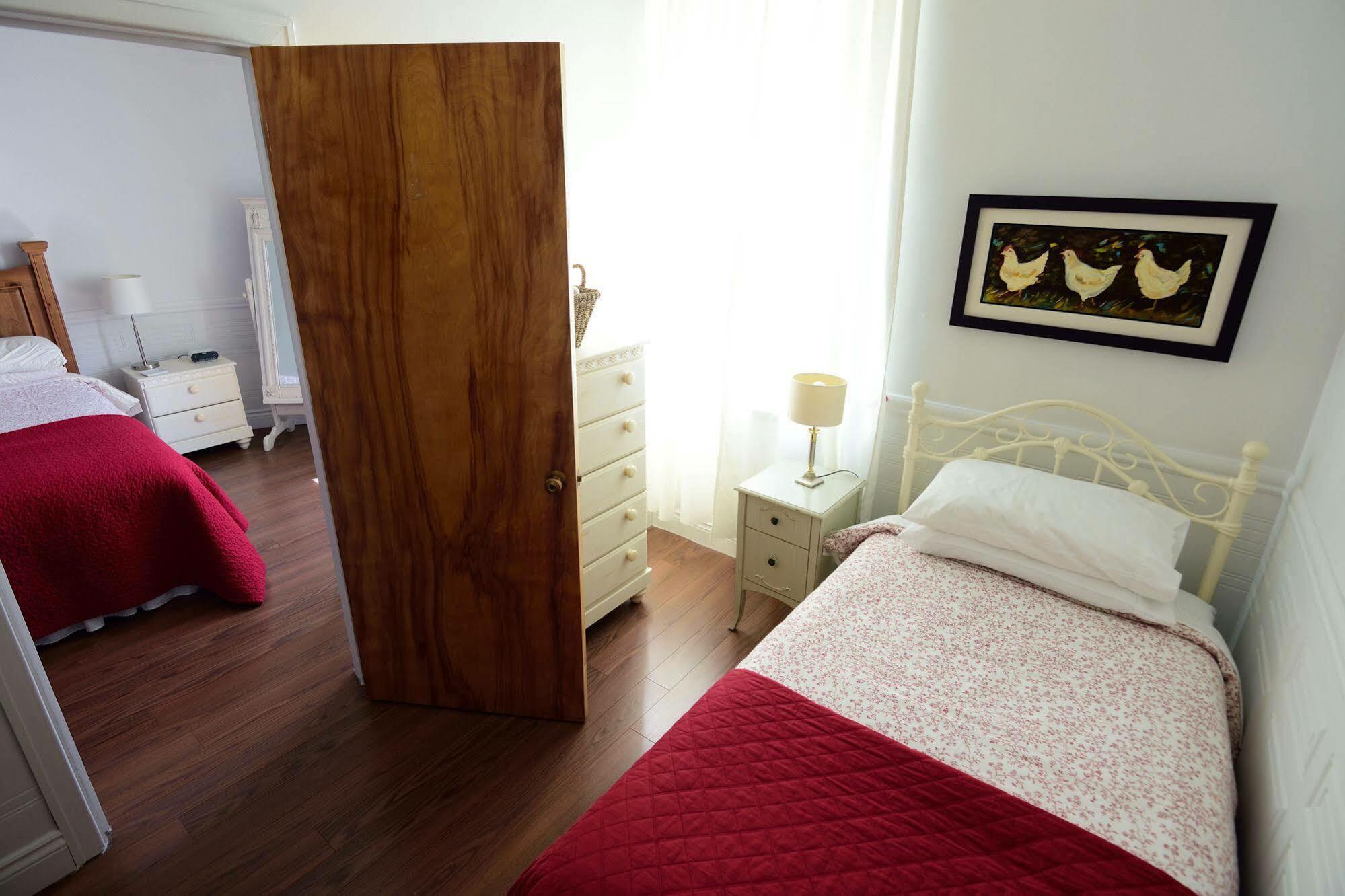 Auberge le St-Georges Chicoutimi Eksteriør billede