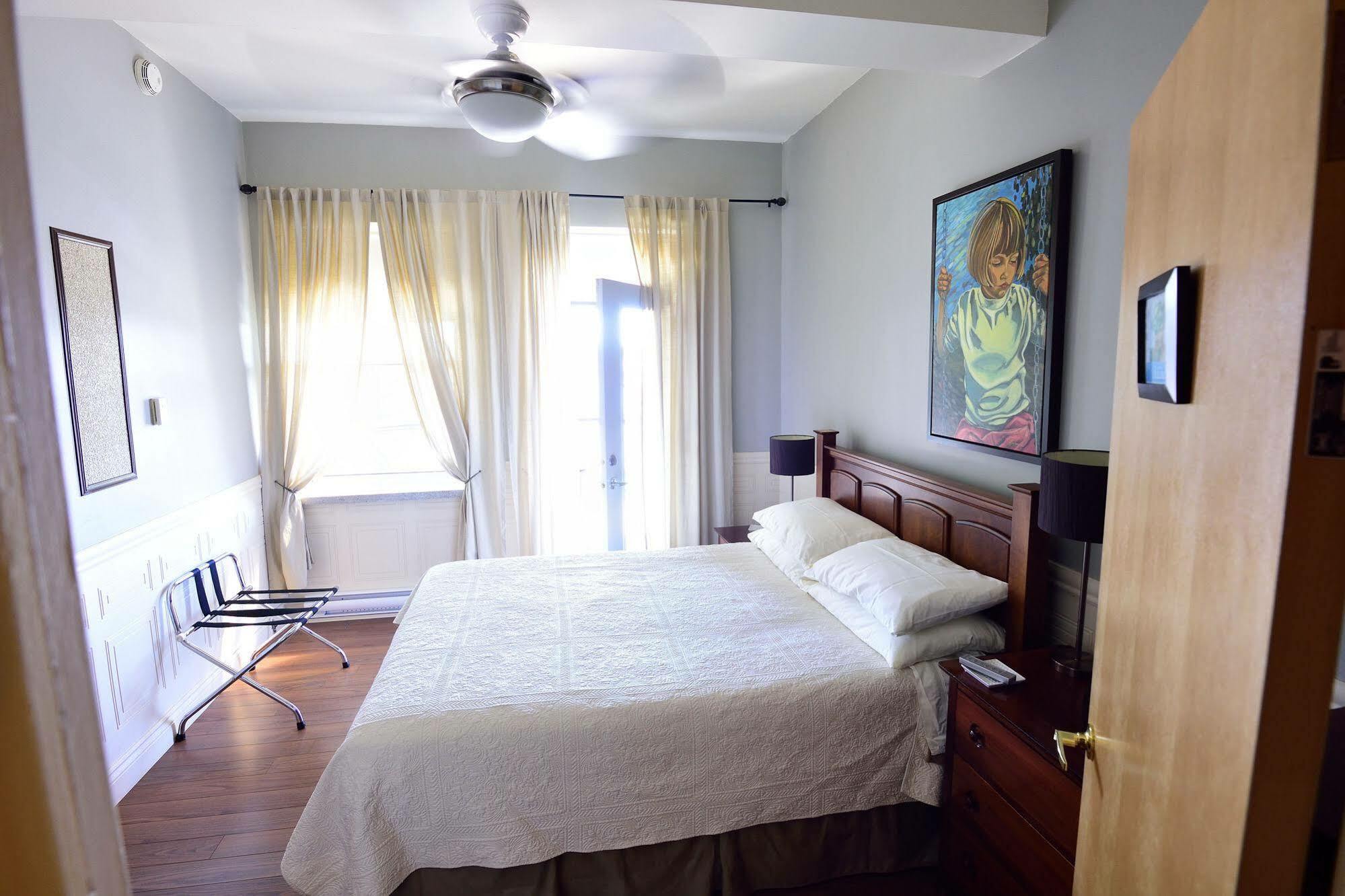 Auberge le St-Georges Chicoutimi Eksteriør billede